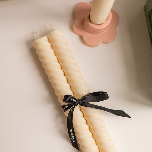 Twin Twist Candles (2)